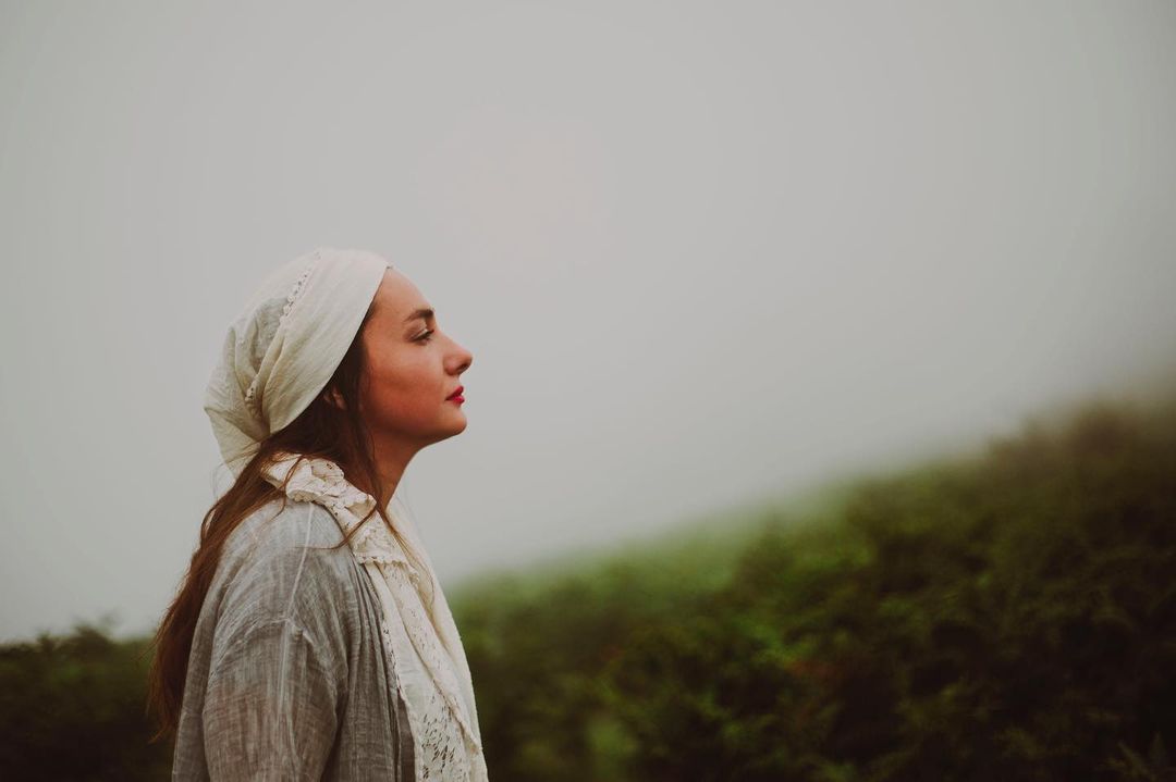 لوندی های هانیه توسلی در عکس های جدیدش هانیه توسلی در طبیعت