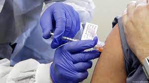 پژوهش جدید در مورد تاثیر بی نظیر واکسیناسیون بر کاهش مرگ و میر کرونا