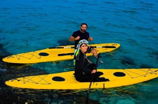 تفریح لاکچری بابک جهانبخش و همسرش در خلیج فارس/عکس