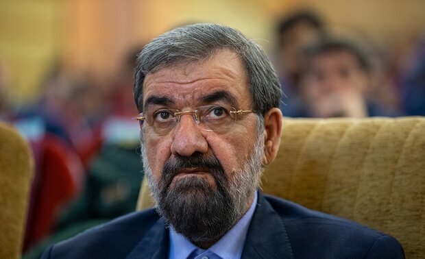 محسن رضایی از دبیری مجمع تشخیص استعفا داد