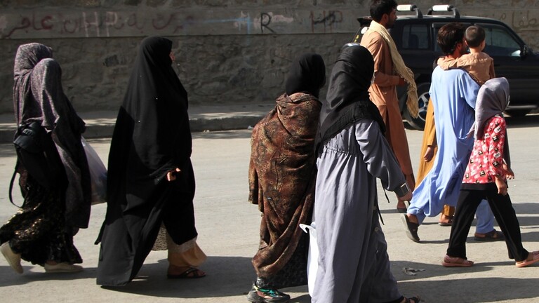 طالبان کامندان زن را در کابل خانه نشین کرد