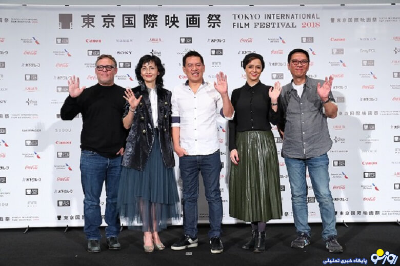 استایل بلوز دامنی ترانه علیدوستی در خارج از کشور/عکس