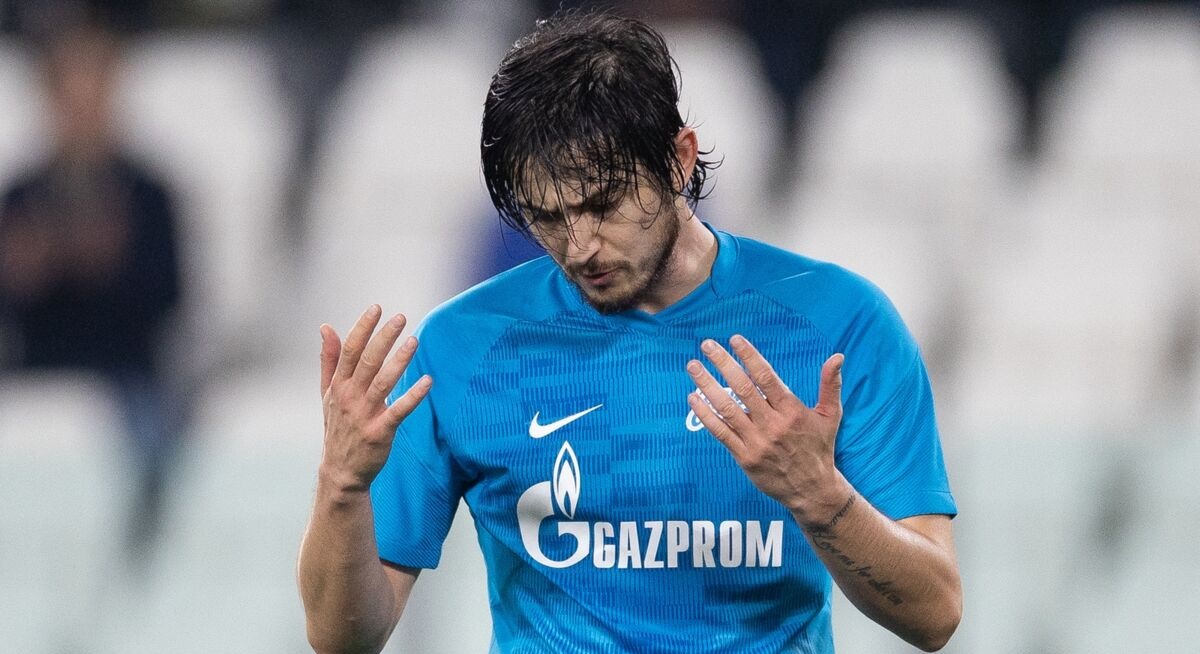 سردار آزمون همه را انگشت به دهان کرد