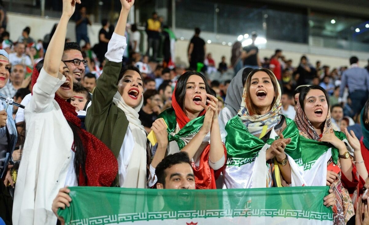 فیفا خطاب به ایران: ورود زنان به ورزشگاه باید غیر گزینشی باشد