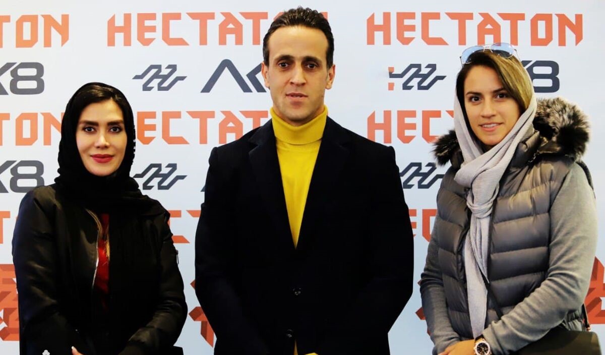 گلاره ناظمی و نیلوفر اردلان دو چهره معروف فوتسال ایران در مراسم رونمایی برند علی کریمی حضور پیدا کردند.