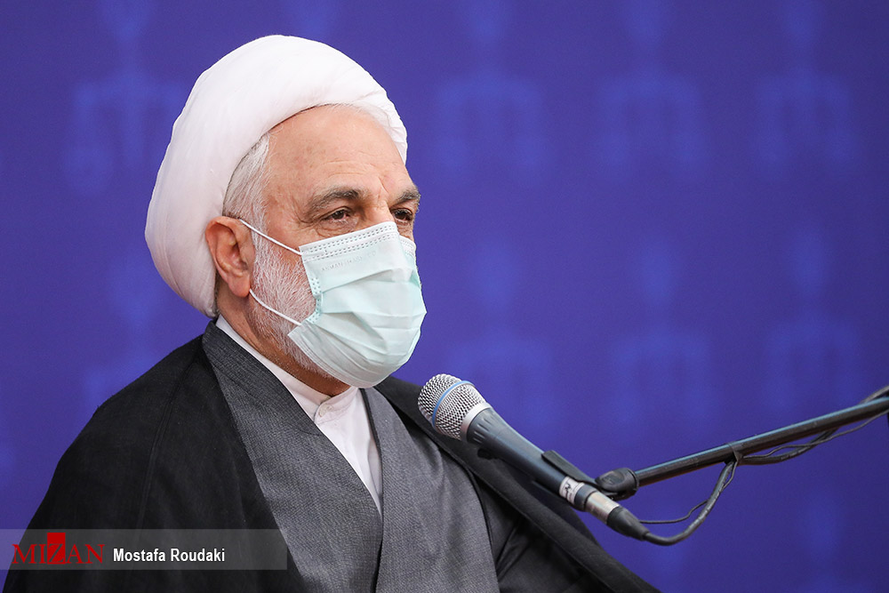 محسنی اژه‌ای:فقط در بلندگو نمی‌گویم من را نقد کنید/ در طول پنج ماه اخیر هیچ زندانی نیست که حداقل یکبار بازرسی نشده باشد