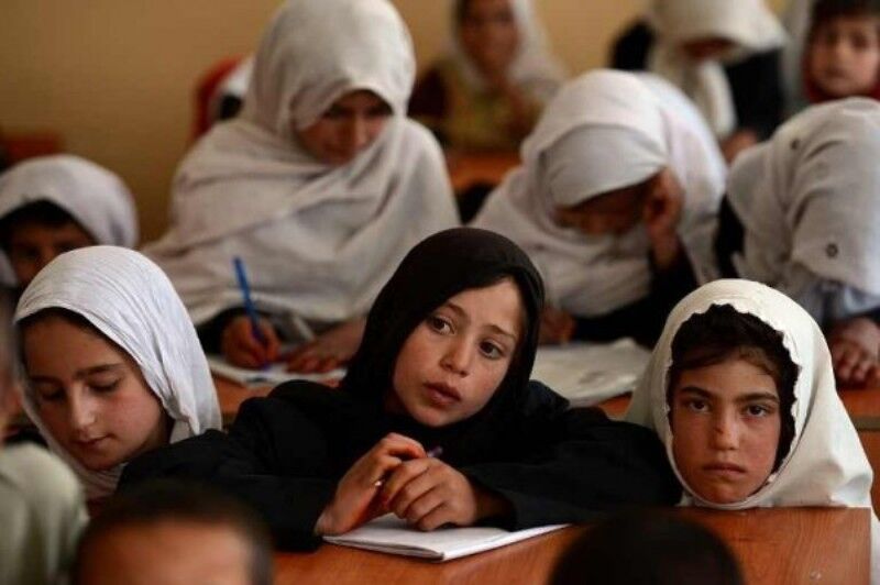 طالبان: دبیرستان های دخترانه افغانستان فعلا باید بسته بماند