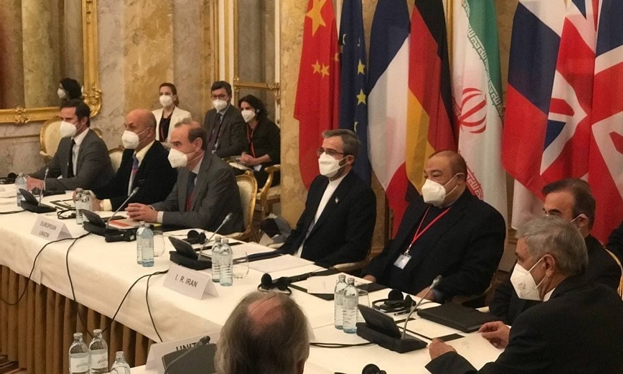 احتمالا ادامه مذاکرات، ششم دی از سر گرفته میشود / با سرعت فعلی ممکن است ۶ ماه طول بکشد تا توافقی به دست آید احتمالا ادامه مذاکرات، ششم دی از سر گرفته میشود / با سرعت فعلی ممکن است ۶ ماه طول بکشد تا توافقی به دست آید