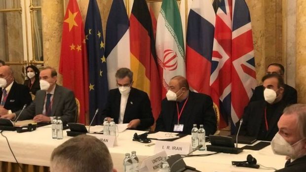 روزنامه جمهوری اسلامی: برخی با پیشرفت مذاکرات، منافع خود را در خطر می بینند