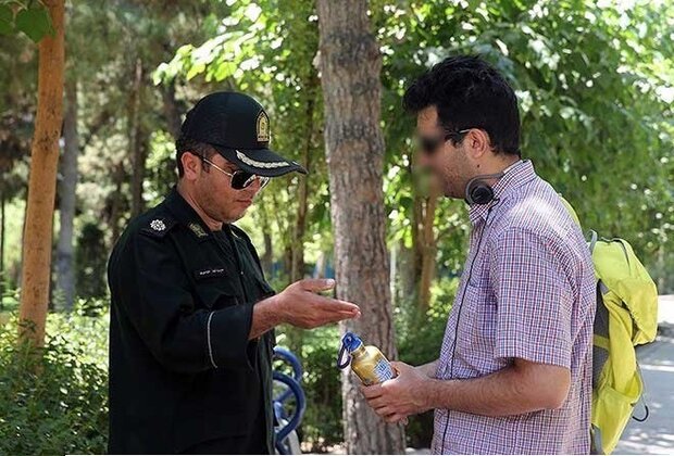 با تهدید و برخورد افراطی، روزهخواری برطرف نمیشود با تهدید و برخورد افراطی، روزهخواری برطرف نمیشود