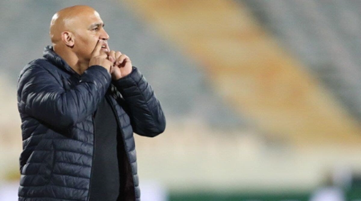 عصبانیت شدید سرمربی استقلالی از یک تصمیم عصبانیت شدید سرمربی استقلالی از یک تصمیم