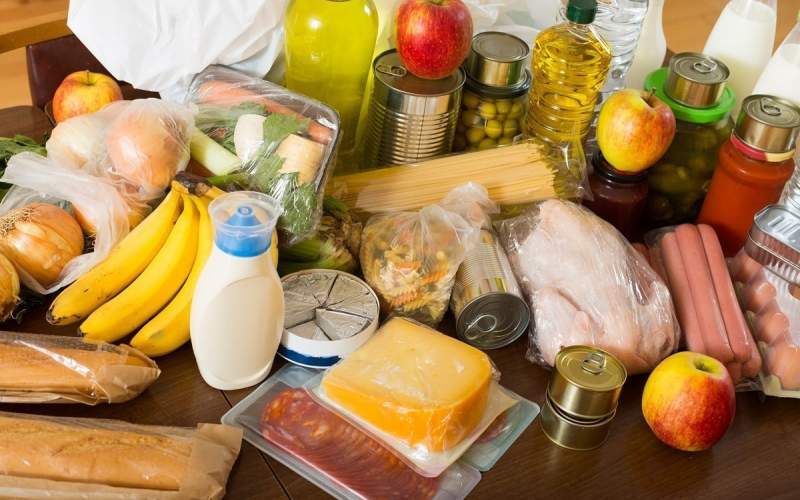 با گسترش فقر مطلق بیش از نصف ایرانیان کمتر از حداقل کالری مورد نیاز مصرف می‌کنند