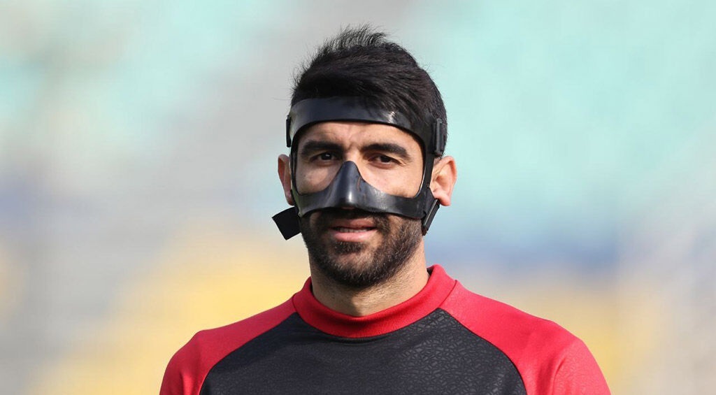 محافظ صورت گلر پرسپولیس مثل ستاره جام جهانی نبود! محافظ صورت گلر پرسپولیس مثل ستاره جام جهانی نبود!