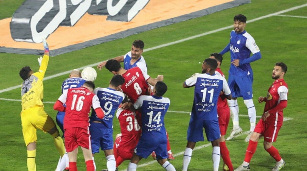 دربی استقلال - پرسپولیس در حد بازی‌های محلات بود