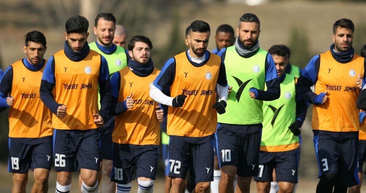 تصمیم مهم ساپینتو برای استقلال ؛ یک ستاره برمیگردد و یک ستاره نیمکت نشین میماند! تصمیم مهم ساپینتو برای استقلال ؛ یک ستاره برمیگردد و یک ستاره نیمکت نشین میماند!