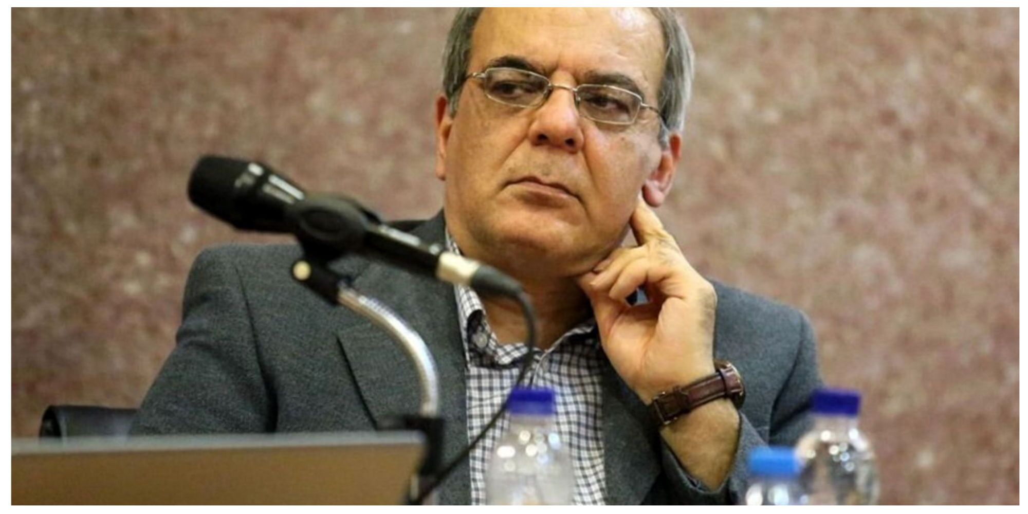 هشدار عباس عبدی: اصلی ترین سرمایه انقلاب مثل برف در تابستان شد/ دود این وضعیت به چشم جامعه و حکومت خواهد رفت