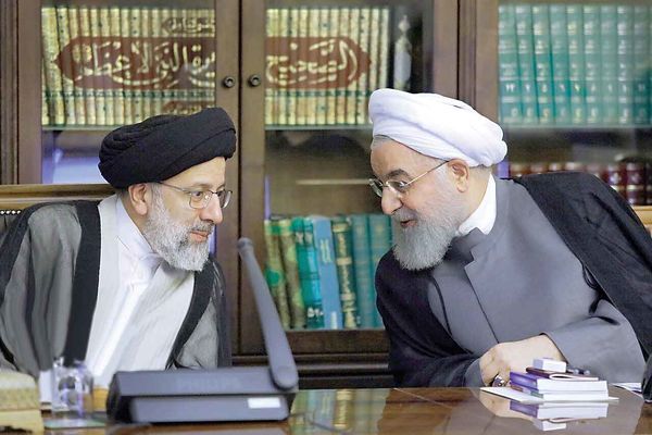 دلار در یک سال و نیم اول فعالیت دولت روحانی و رئیسی چقدر گران شد؟