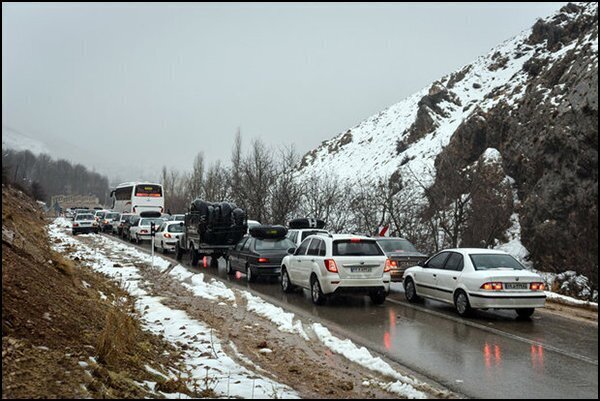 وضعیت جاده‌ها و راه‌ها، امروز ۲۰ بهمن ۱۴۰۱ / برف و باران در جاده‌های ۲۱ استان / ترافیک نیمه سنگین در محور هراز