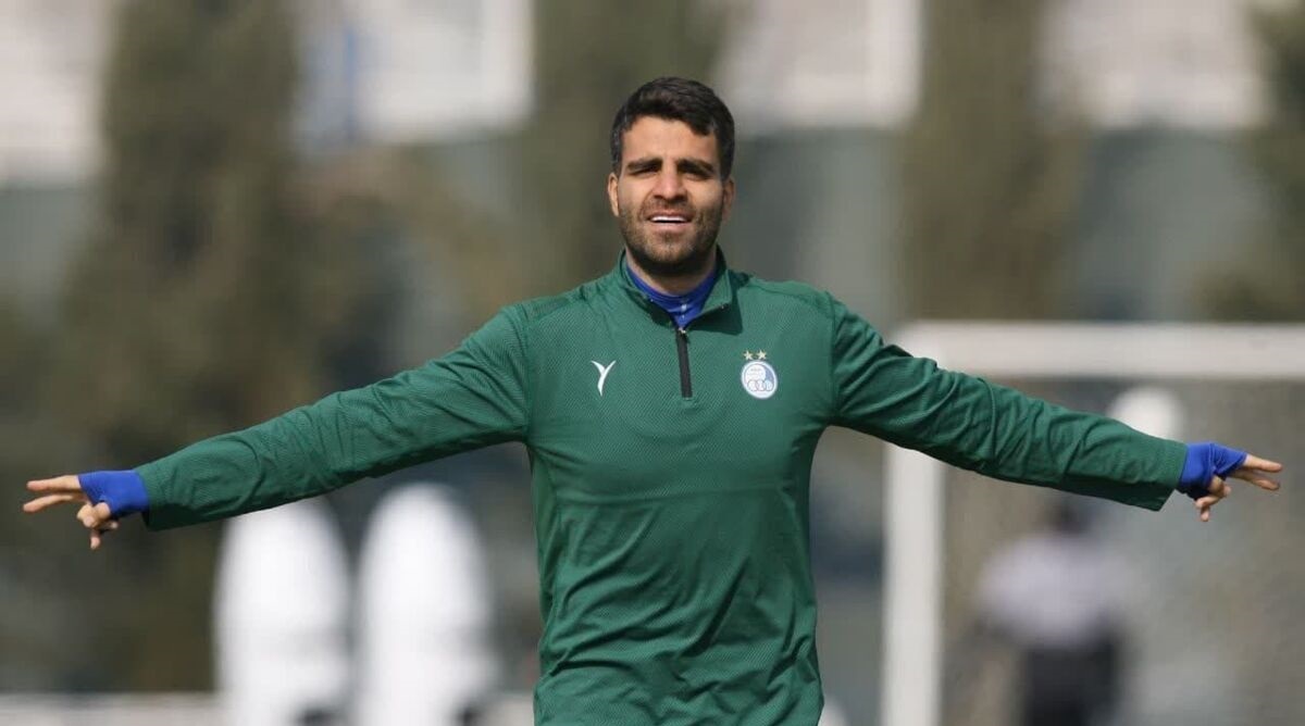 ژست جالب دوست صمیمی سیاوش یزدانی پس از اخراج او از استقلال ژست جالب دوست صمیمی سیاوش یزدانی پس از اخراج او از استقلال