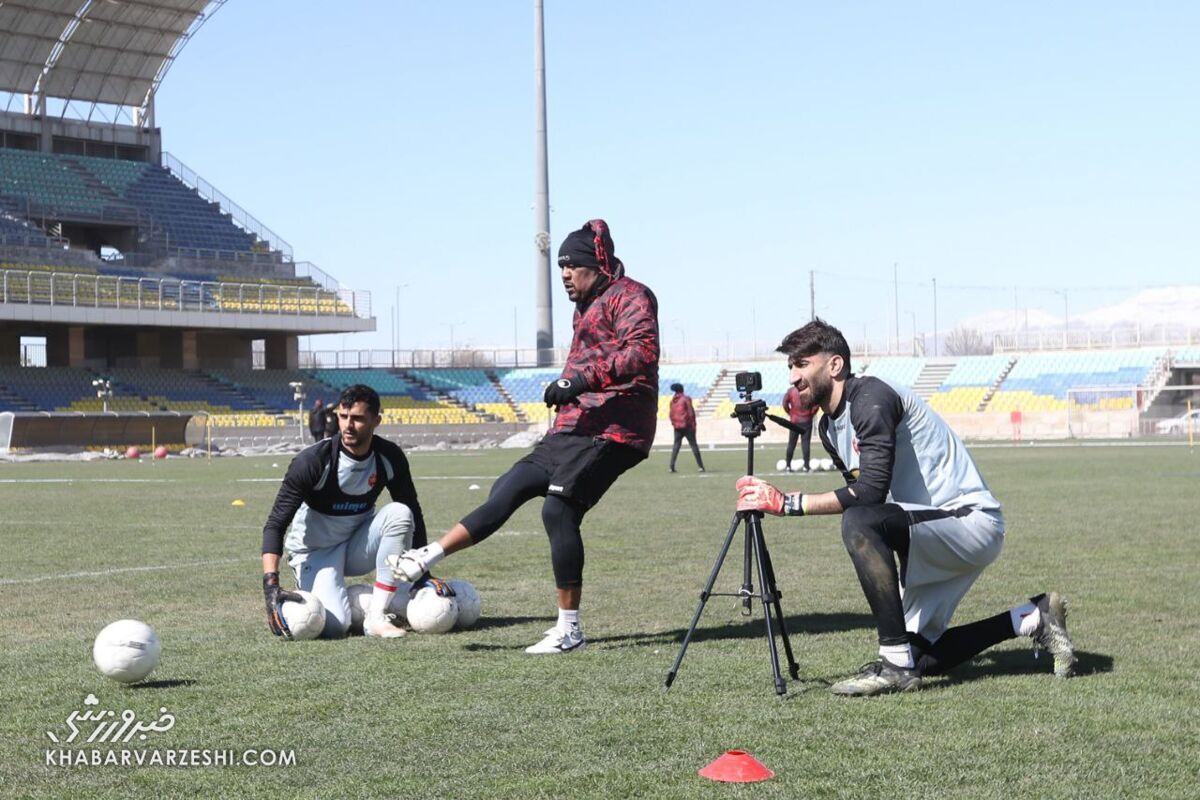 اقدام عجیب بیرانوند در تمرین پرسپولیس اقدام عجیب بیرانوند در تمرین پرسپولیس