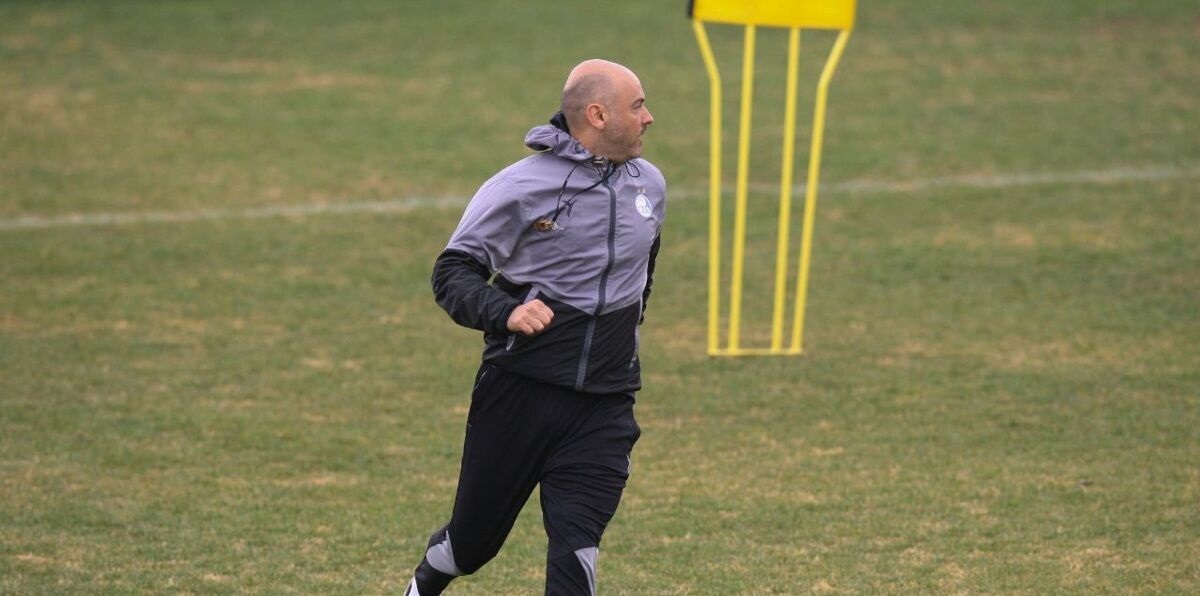 رونمایی از بازیکن خارجی جدید در تمرین استقلال! رونمایی از بازیکن خارجی جدید در تمرین استقلال!