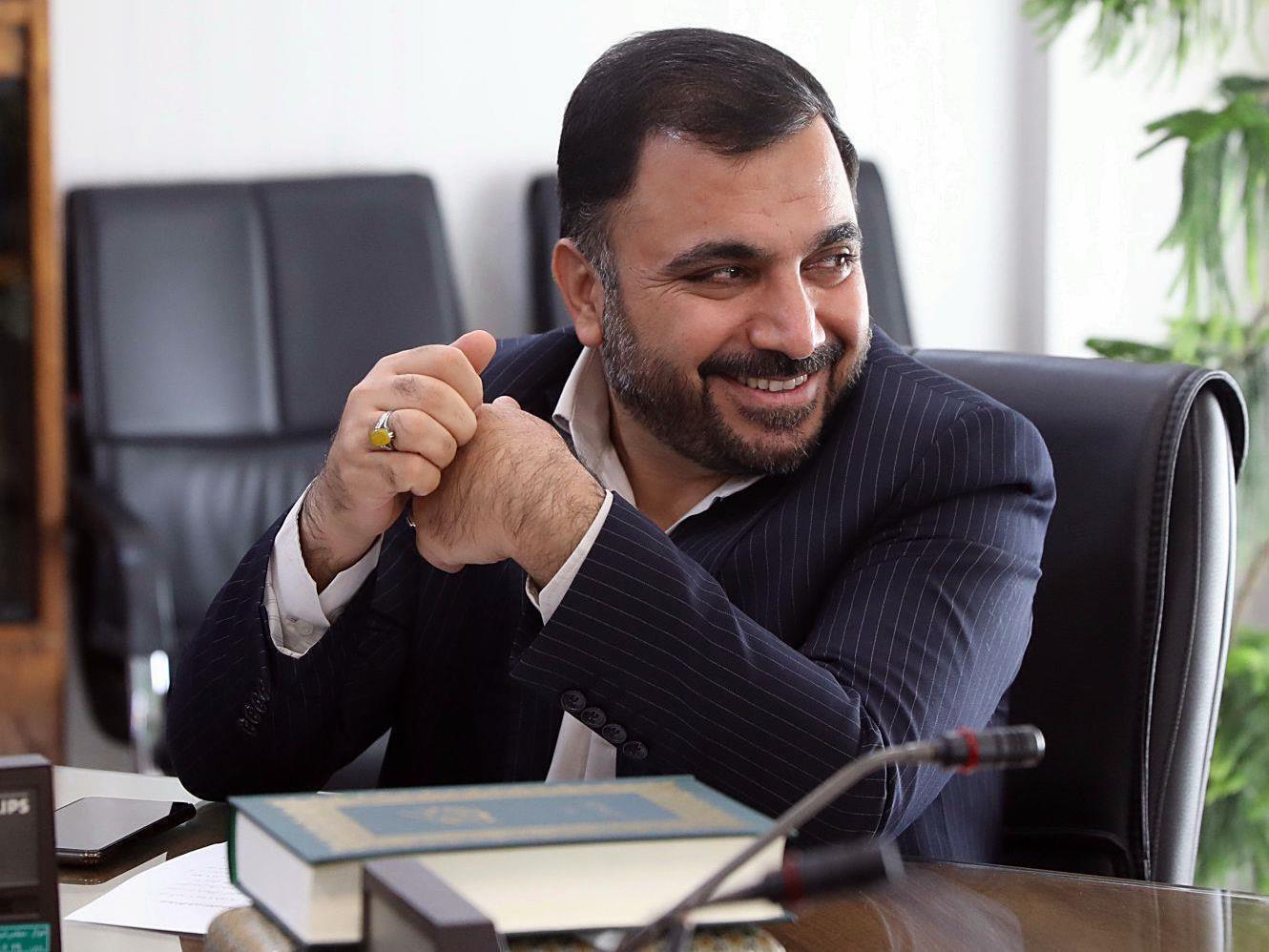 وزیر ارتباطات: ۶۰ درصد مردم و کسبوکارها به پیامرسانهای داخلی کوچ کردهاند وزیر ارتباطات: ۶۰ درصد مردم و کسبوکارها به پیامرسانهای داخلی کوچ کردهاند