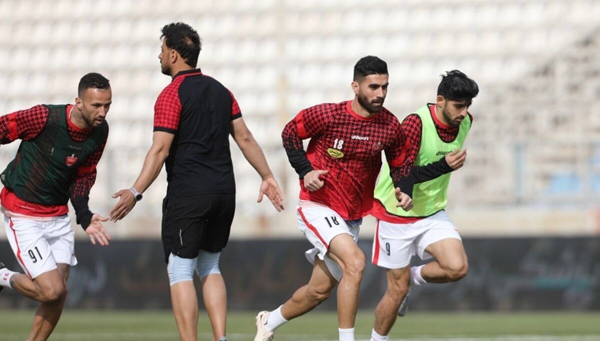 دلیل غیبت ناگهانی ستاره پرسپولیس مقابل سپاهان دلیل غیبت ناگهانی ستاره پرسپولیس مقابل سپاهان