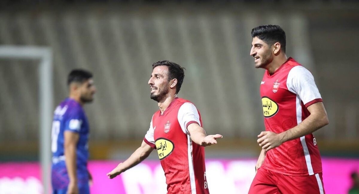 حمله هواداران پرسپولیس به ۳ ستاره یحیی حمله هواداران پرسپولیس به ۳ ستاره یحیی