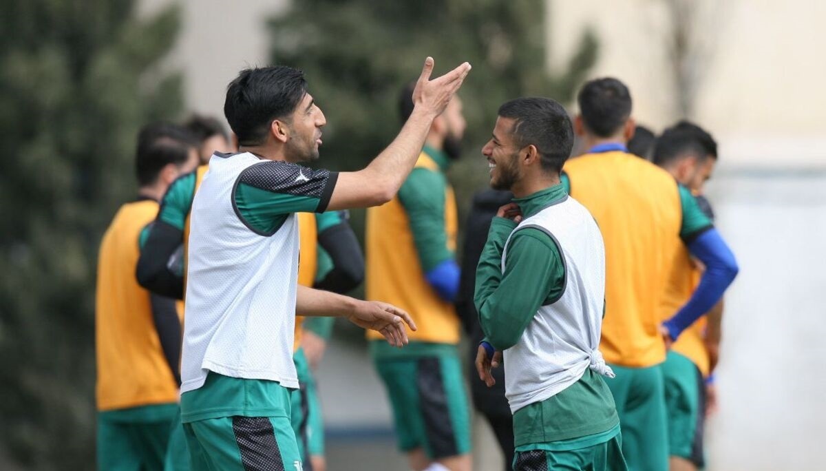 تصویری عجیب از مهدی قایدی در تمرین استقلال