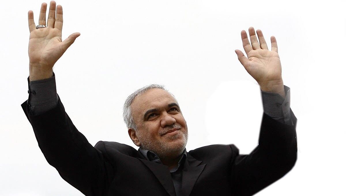 دفاع تمام قد یک استقلالی از سرمربی پیشین پرسپولیس دفاع تمام قد یک استقلالی از سرمربی پیشین پرسپولیس