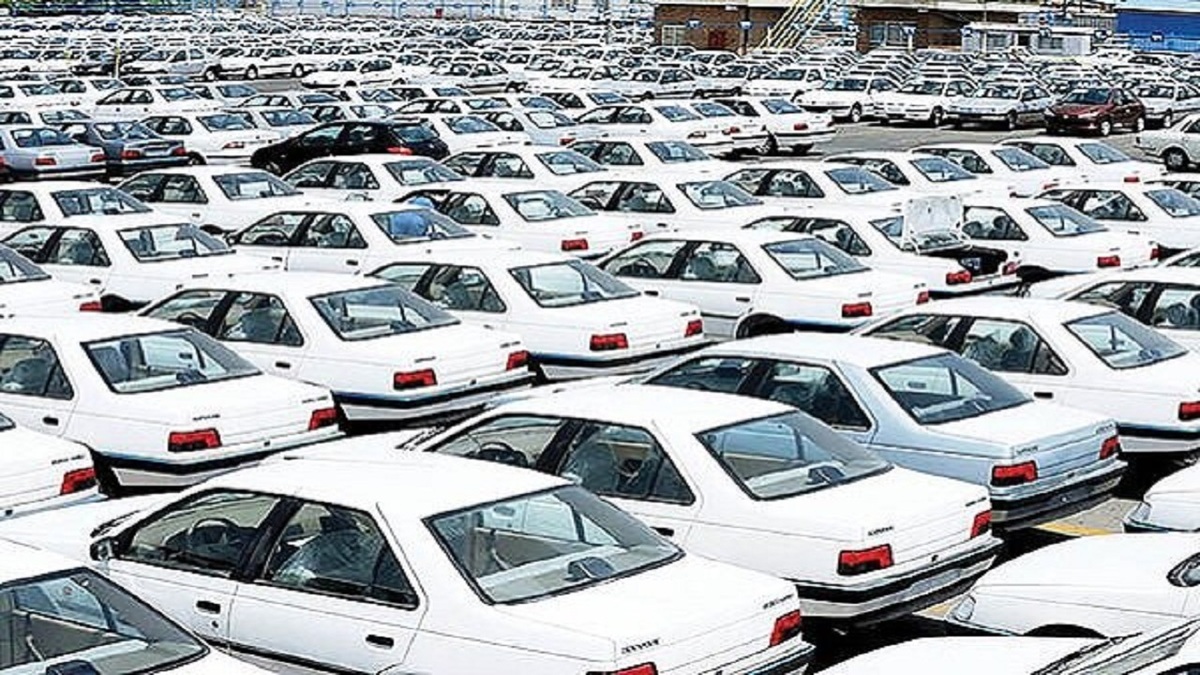 قیمت خودرو در بازار آزاد امروز چهارشنبه ۲۱ اردیبهشت ۱۴۰۱+ جدول