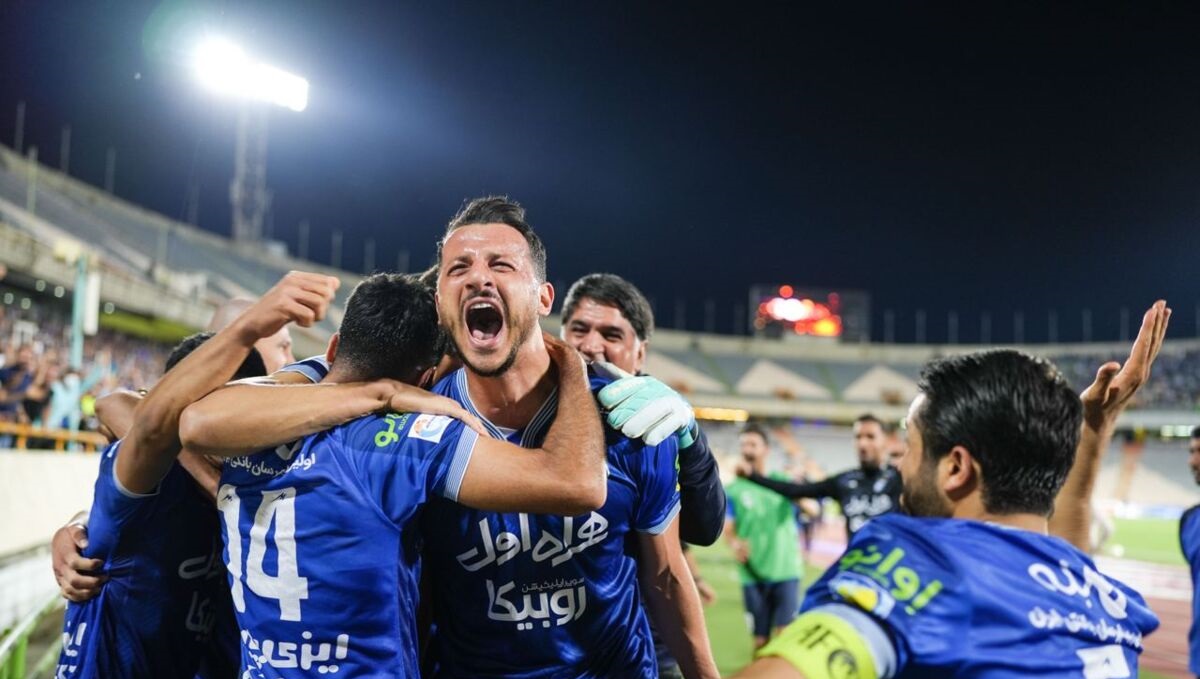 خوشبختی استقلال با تعویضهای طلایی فرهاد مجیدی خوشبختی استقلال با تعویضهای طلایی فرهاد مجیدی