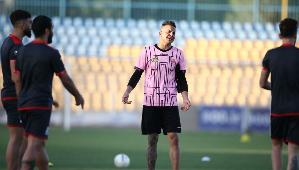 یاغی پرسپولیس نه جدا می‌شود و نه اخراج!