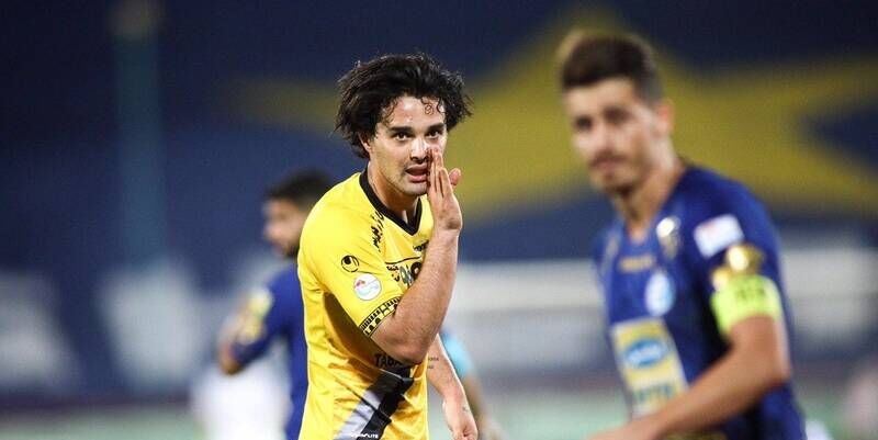 ستاره استقلالی گزینه پرسپولیس برای دفاع چپ ستاره استقلالی گزینه پرسپولیس برای دفاع چپ