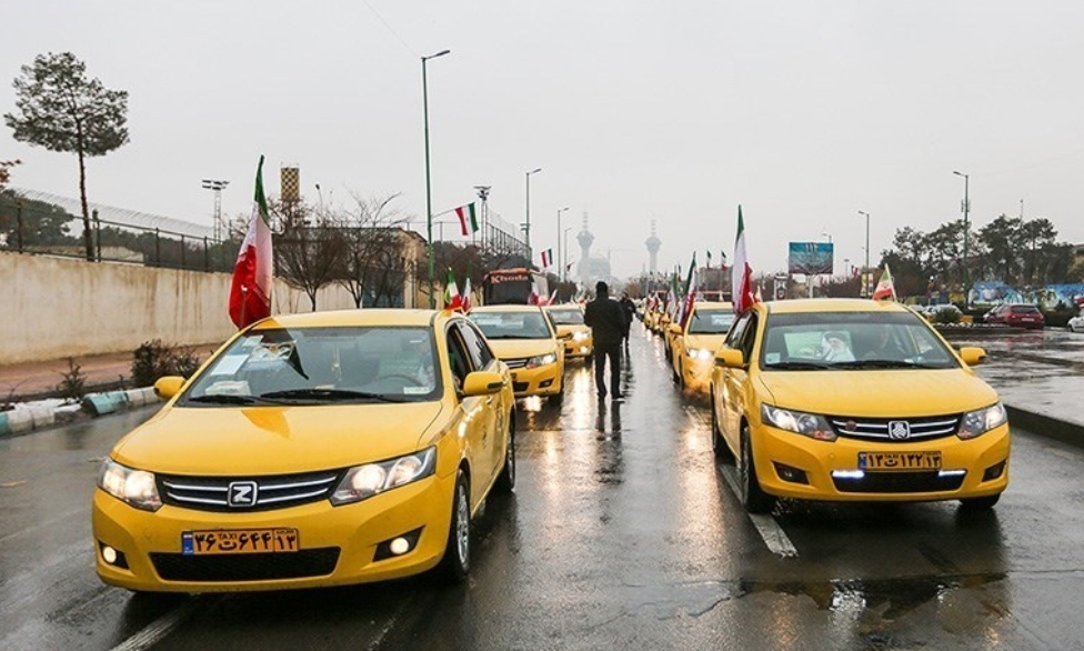 یکی از اعضای شورای شهر تهران از نرخ جدید تاکسی و دریافت هزینه بیشتر انتقاد کرده است