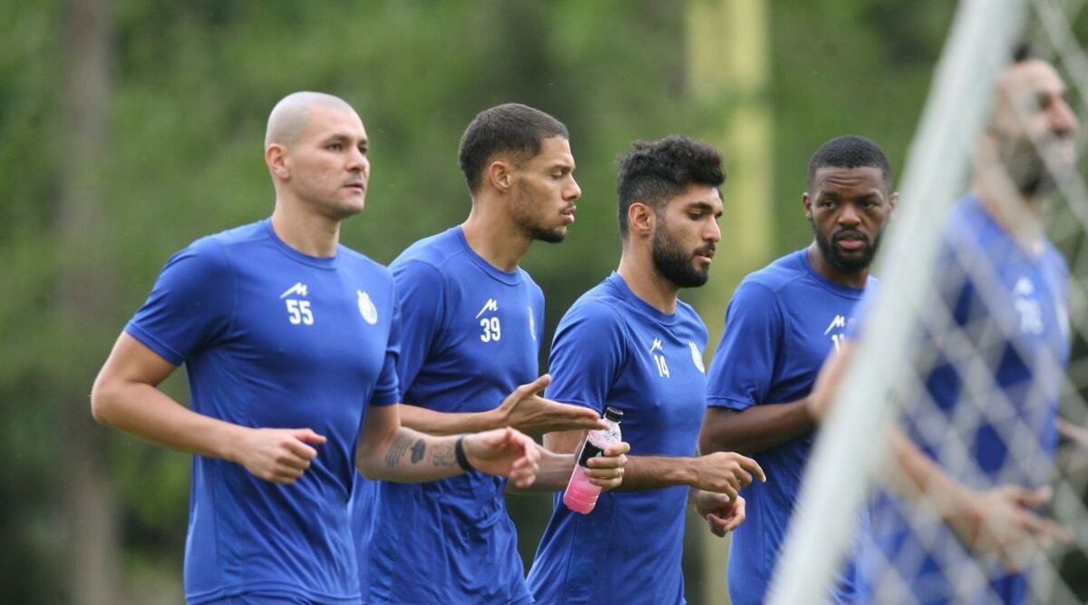 کدام خارجی‌های استقلال می مانند ؟