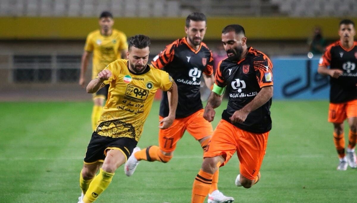 هافبک سپاهان در آستانه برگشت به پرسپولیس
