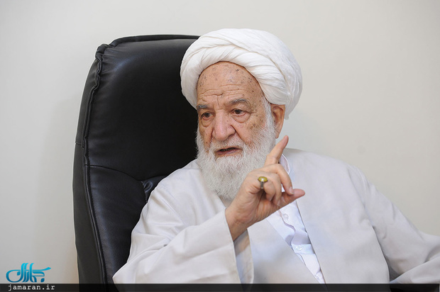 عضو جامعه مدرسین حوزه علمیه قم: اخلال در مراسم بزرگداشت امام توهین به امام است