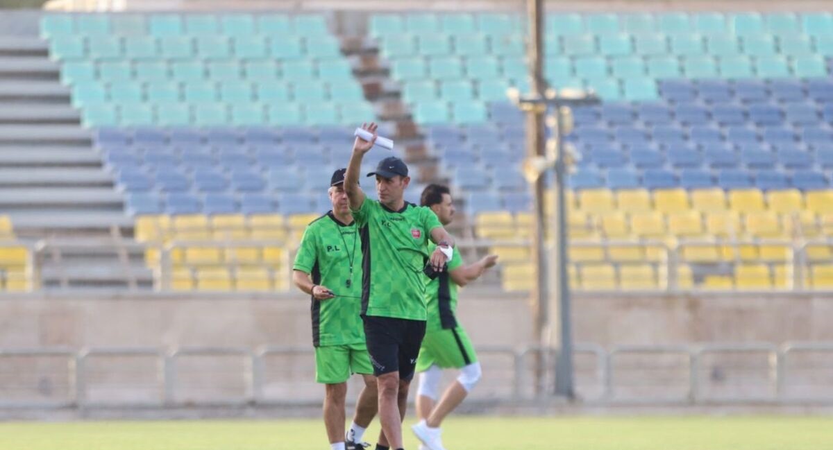 هشدار تند باشگاه استقلال به سرمربی پرسپولیس پس از اظهارات عجیب هشدار تند باشگاه استقلال به سرمربی پرسپولیس پس از اظهارات عجیب