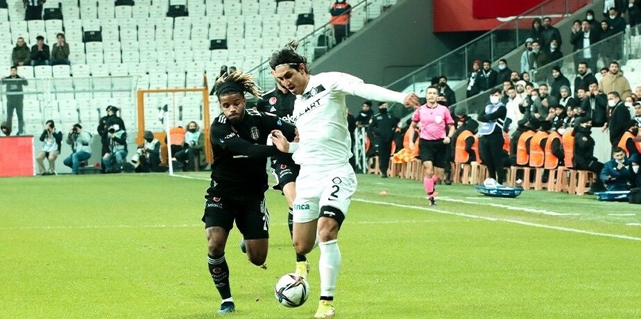 علاقه بی فایده این پرسپولیسی برای استقلالی شدن علاقه بی فایده این پرسپولیسی برای استقلالی شدن