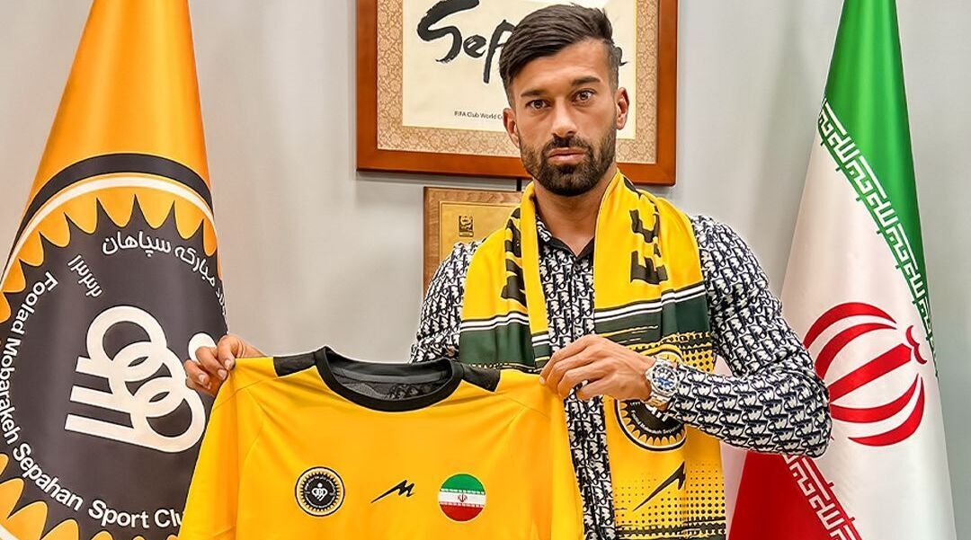 حمله شدید هواداران پرسپولیس به ستاره محبوب شان