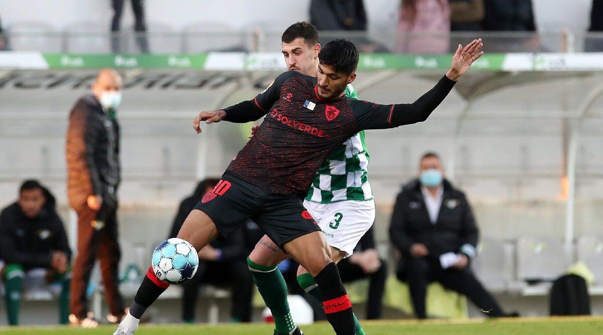 نامه رسمی پرسپولیس برای جذب گزینه استقلال