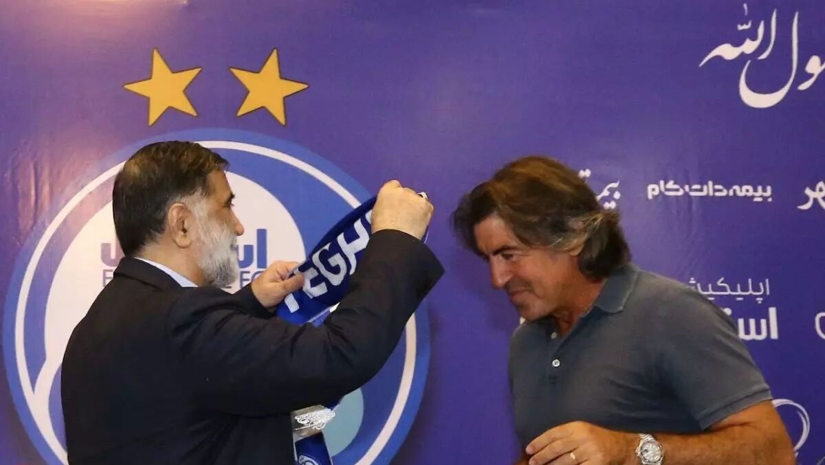 نسخه مربی پرتغالی استقلال را نیامده بدجوری پیچیدند! نسخه مربی پرتغالی استقلال را نیامده بدجوری پیچیدند!