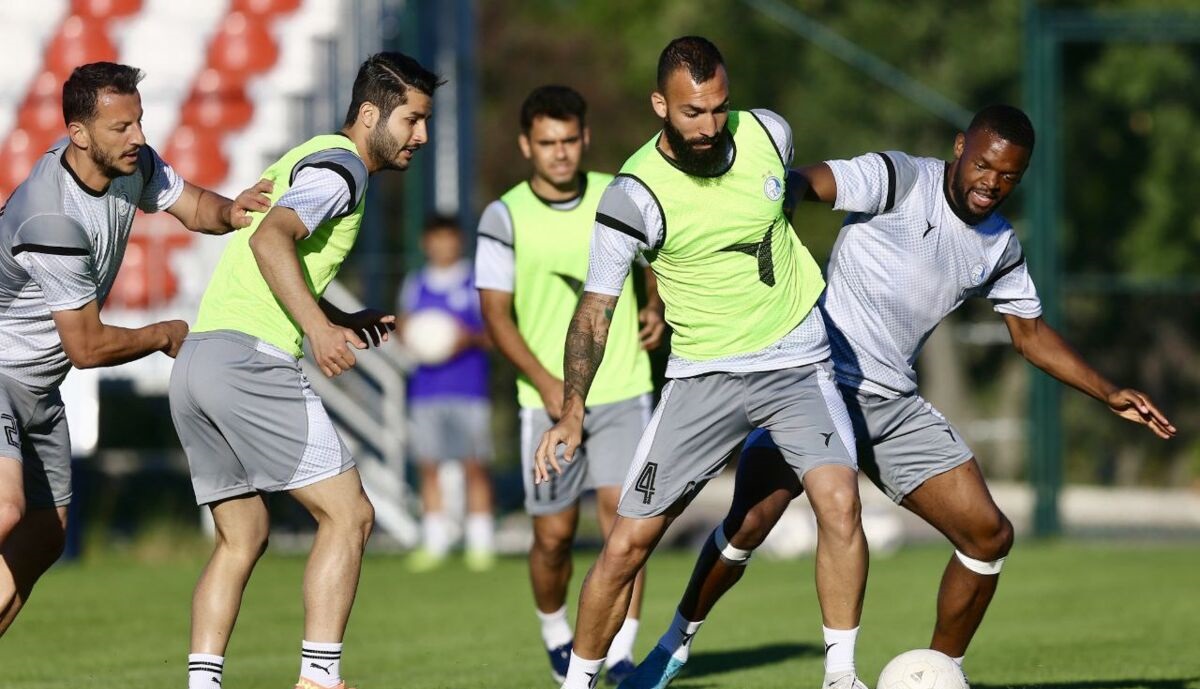 بازیکن مازاد گزینه اول ساپینتو در استقلال شد! بازیکن مازاد گزینه اول ساپینتو در استقلال شد!