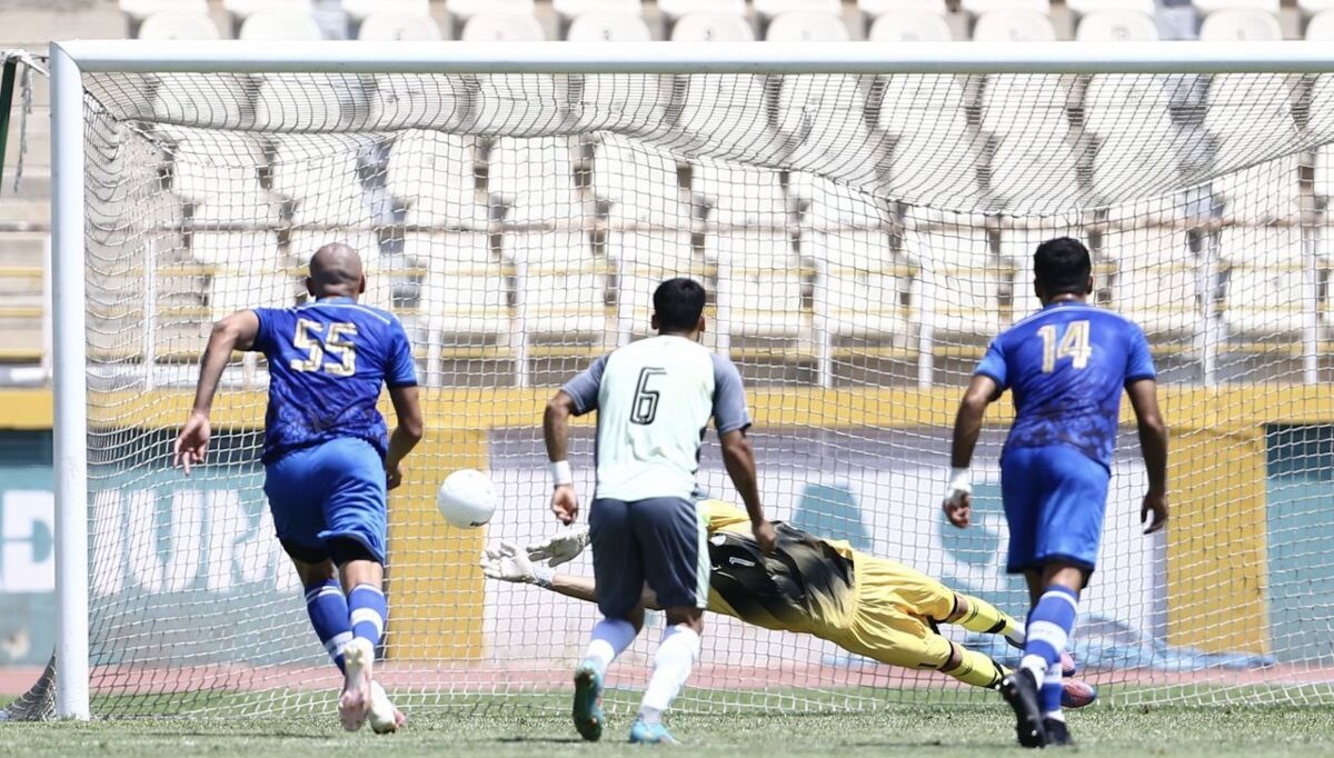 ساپینتو دلیل این اتفاق نگران کننده برای استقلالی ها را فاش کرد ساپینتو دلیل این اتفاق نگران کننده برای استقلالی ها را فاش کرد