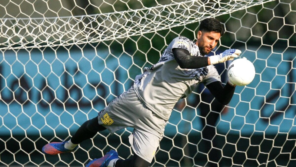 تعجب چند بازیکن استقلال از ادعای عجیب یک ستاره تعجب چند بازیکن استقلال از ادعای عجیب یک ستاره