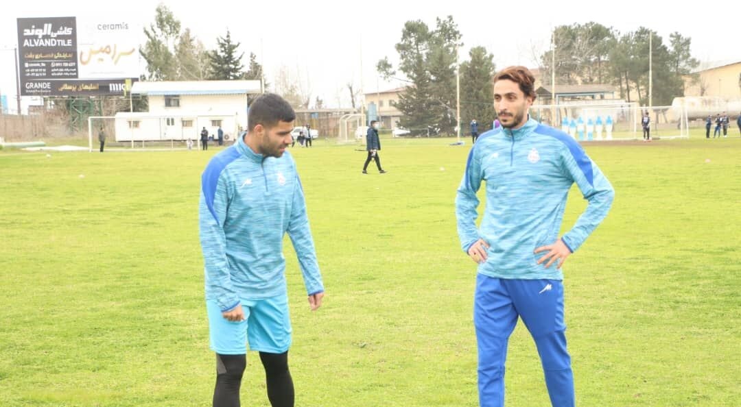 طعنه سنگین پرسپولیسیها به سربازهای استقلال طعنه سنگین پرسپولیسیها به سربازهای استقلال