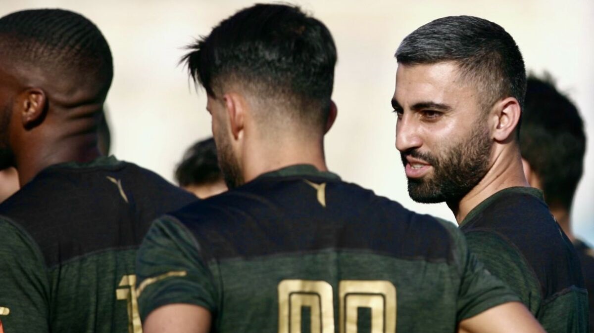 ۲ مشکل همزمان برای خرید خبرساز استقلال