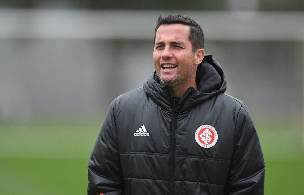 خرید جدید پرسپولیس و یحیی چرا به تهران نیامد؟ خرید جدید پرسپولیس و یحیی چرا به تهران نیامد؟