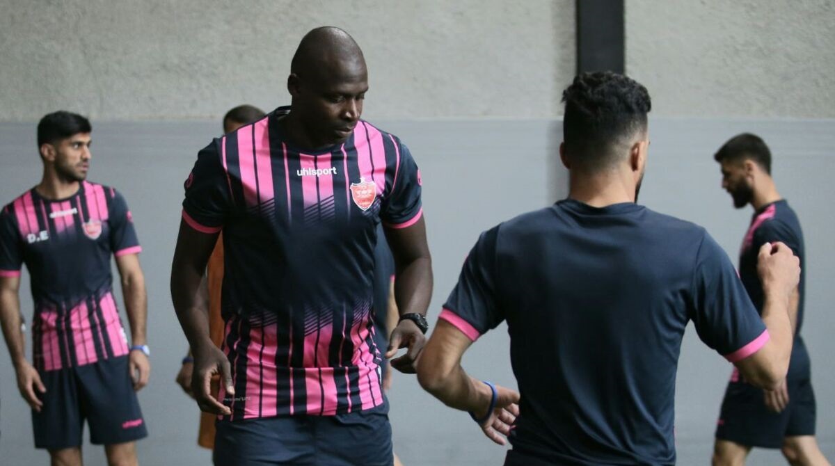 شیخ دیاباته همه چیز را در پرسپولیس رویایی کرد شیخ دیاباته همه چیز را در پرسپولیس رویایی کرد